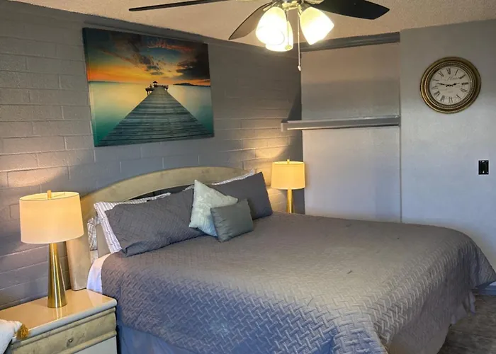 Rawls Near Phoenix Airport 3*