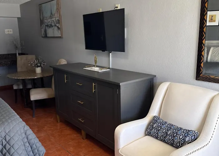 Rawls Near Phoenix Airport 3* Mesa