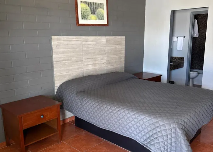Rawls Near Phoenix Airport 3* Mesa