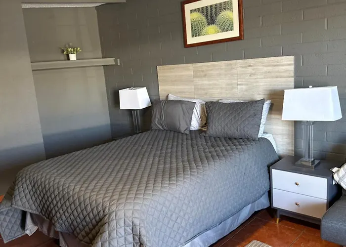 Rawls Near Phoenix Airport 3* Mesa