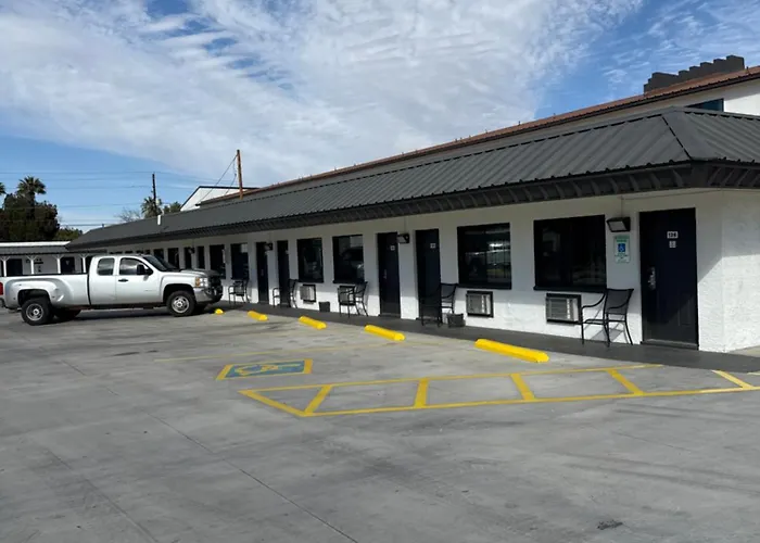 Rawls Near Phoenix Airport Mesa