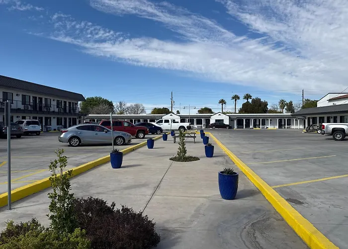 Rawls Near Phoenix Airport Hotel Mesa