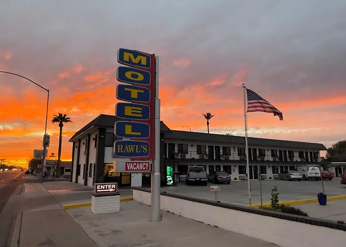 Hotel Rawls Near Phoenix Airport 3*