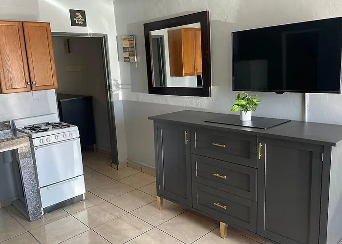 Hotel Rawls Near Phoenix Airport